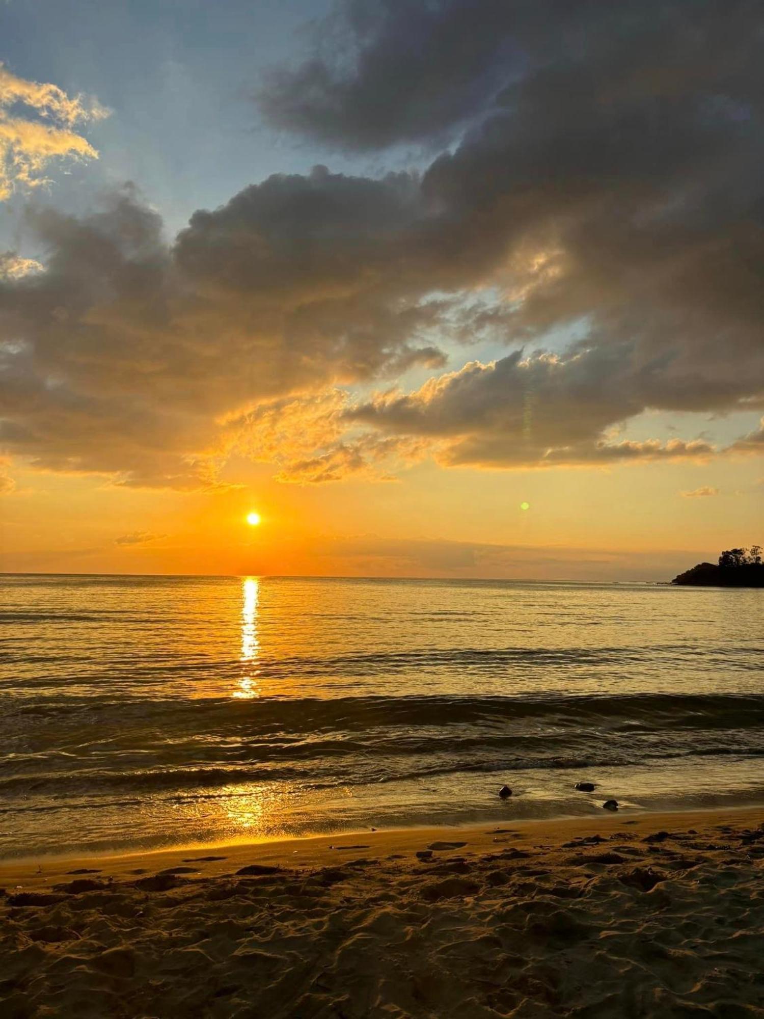 Sunset Bliss Pereybere 3 Apartman Pereybere Beach Kültér fotó